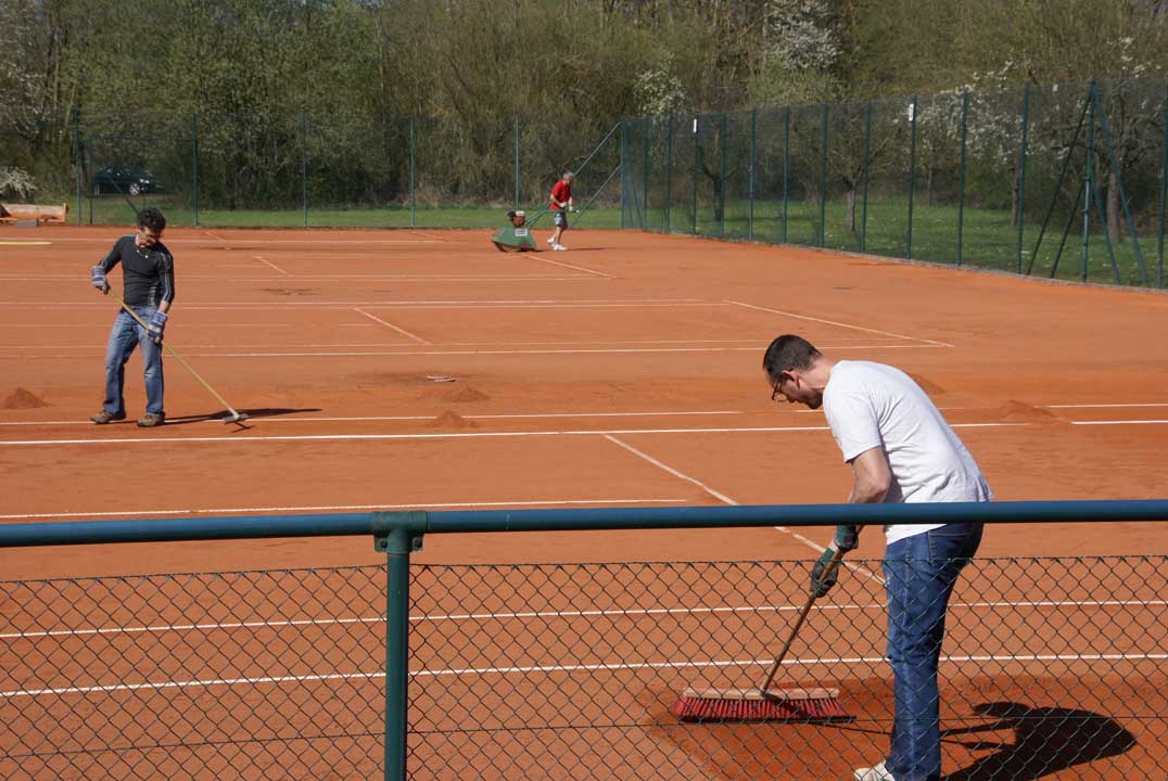 Tennisheim Platzarbeiten